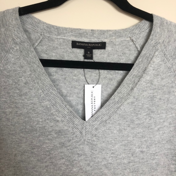 NWT Banana Republic 3/4 Bell Sleeve Sweater - Picture 7 of 7